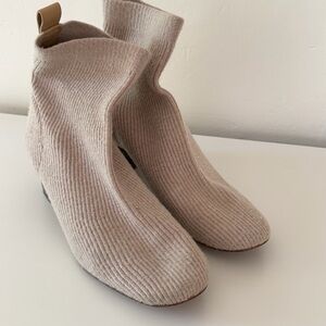 Everlane Knit Glove Boots